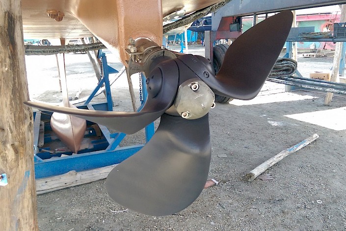 tms-marine-service-propeller-service-installation-001