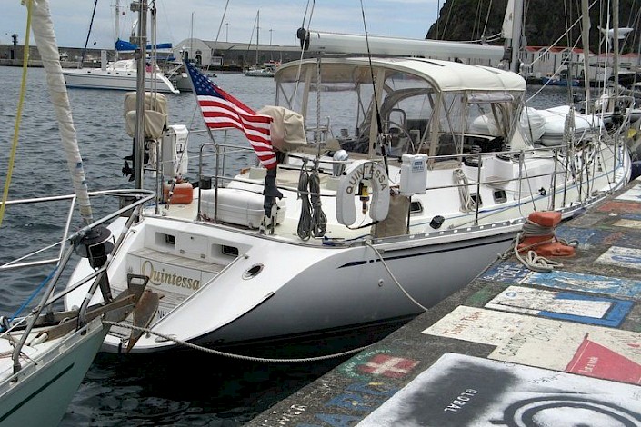 tms-marine-service-sy-quintessa-001